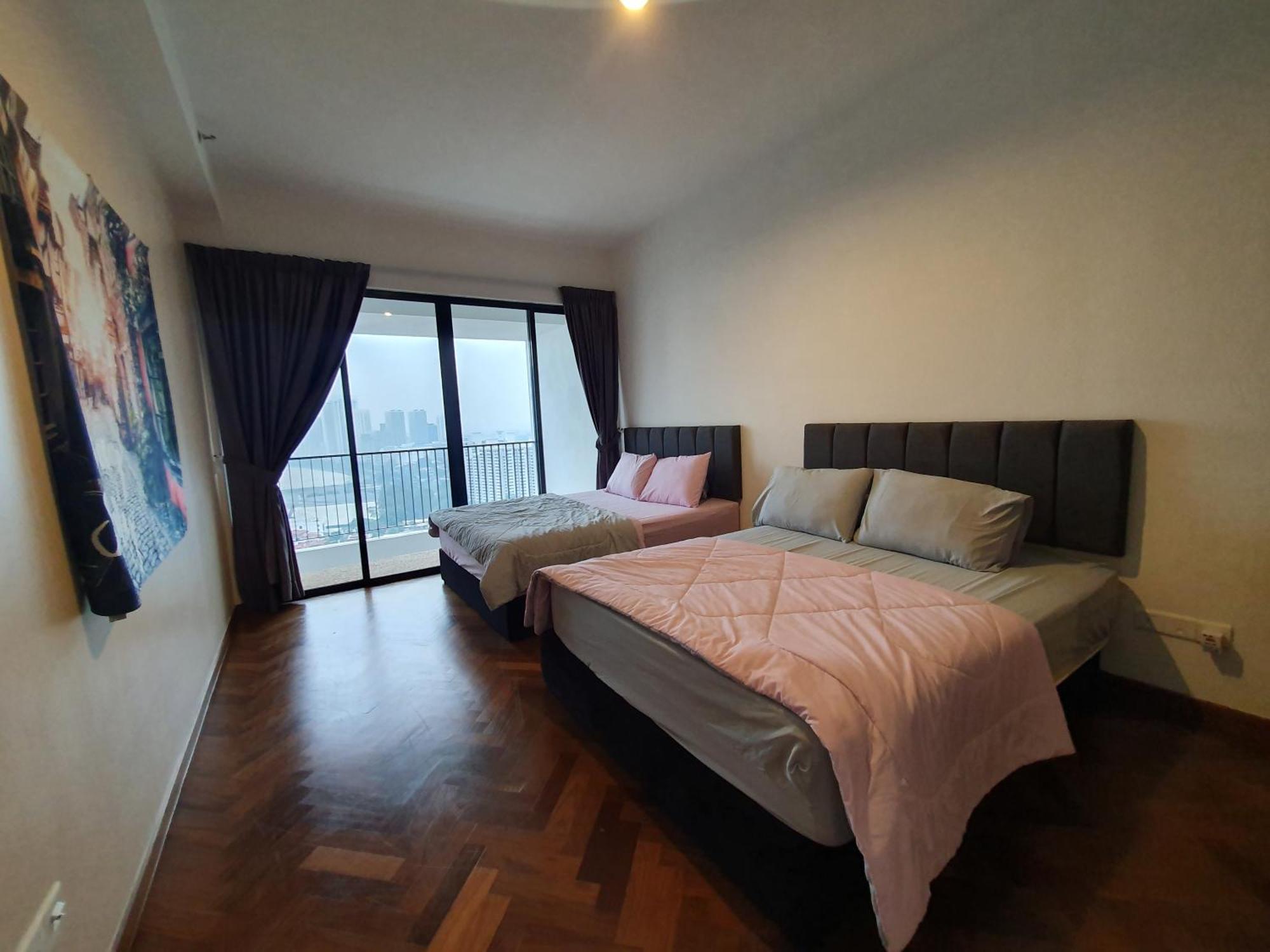 The Landmark By Katana 3Br To 4Br Luxury Seaview Landmark Homestay At Gurney 15-16Pax 无敌海景套房 Tanjung Tokong Exterior foto