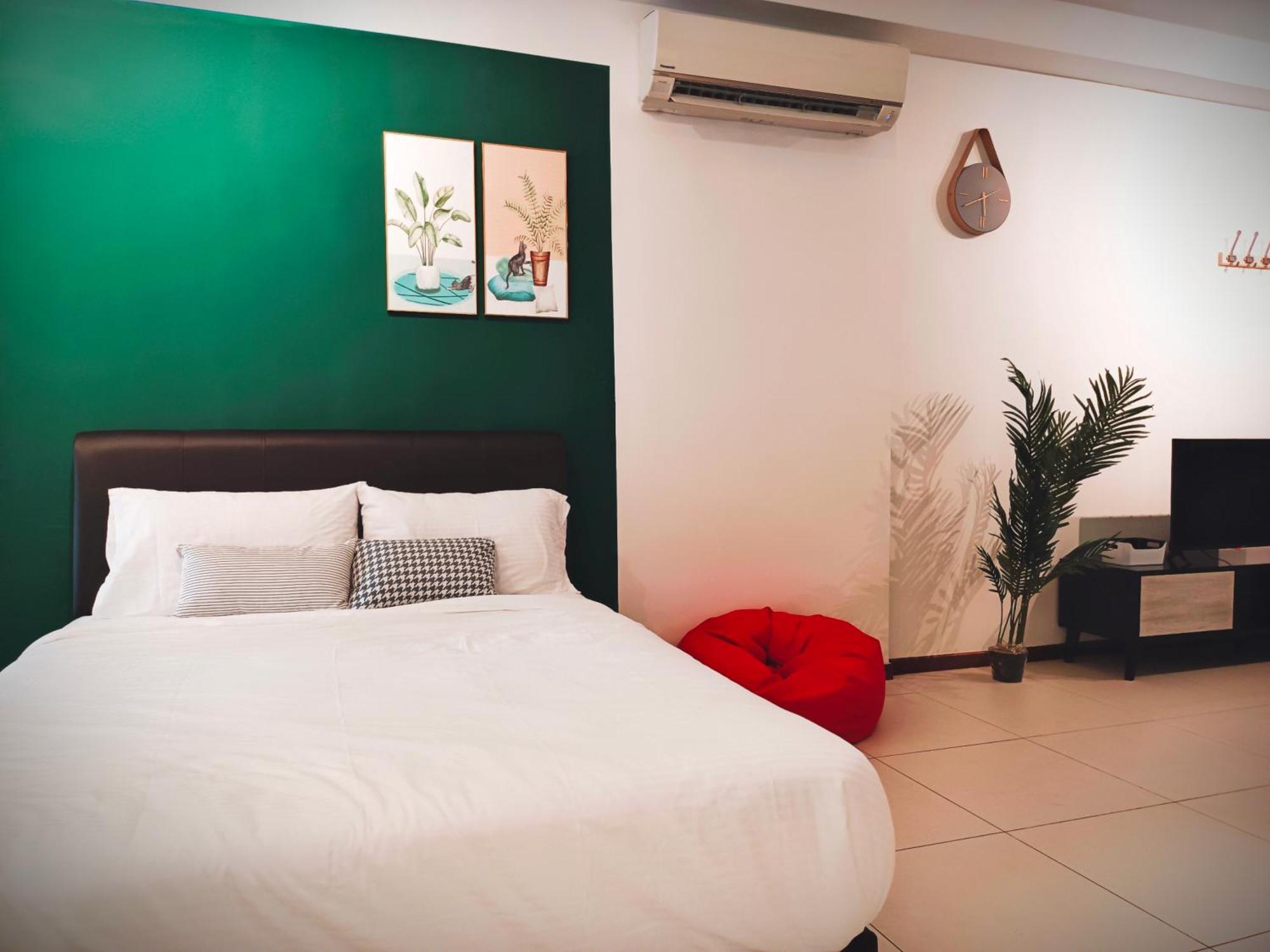 The Landmark By Katana 3Br To 4Br Luxury Seaview Landmark Homestay At Gurney 15-16Pax 无敌海景套房 Tanjung Tokong Exterior foto