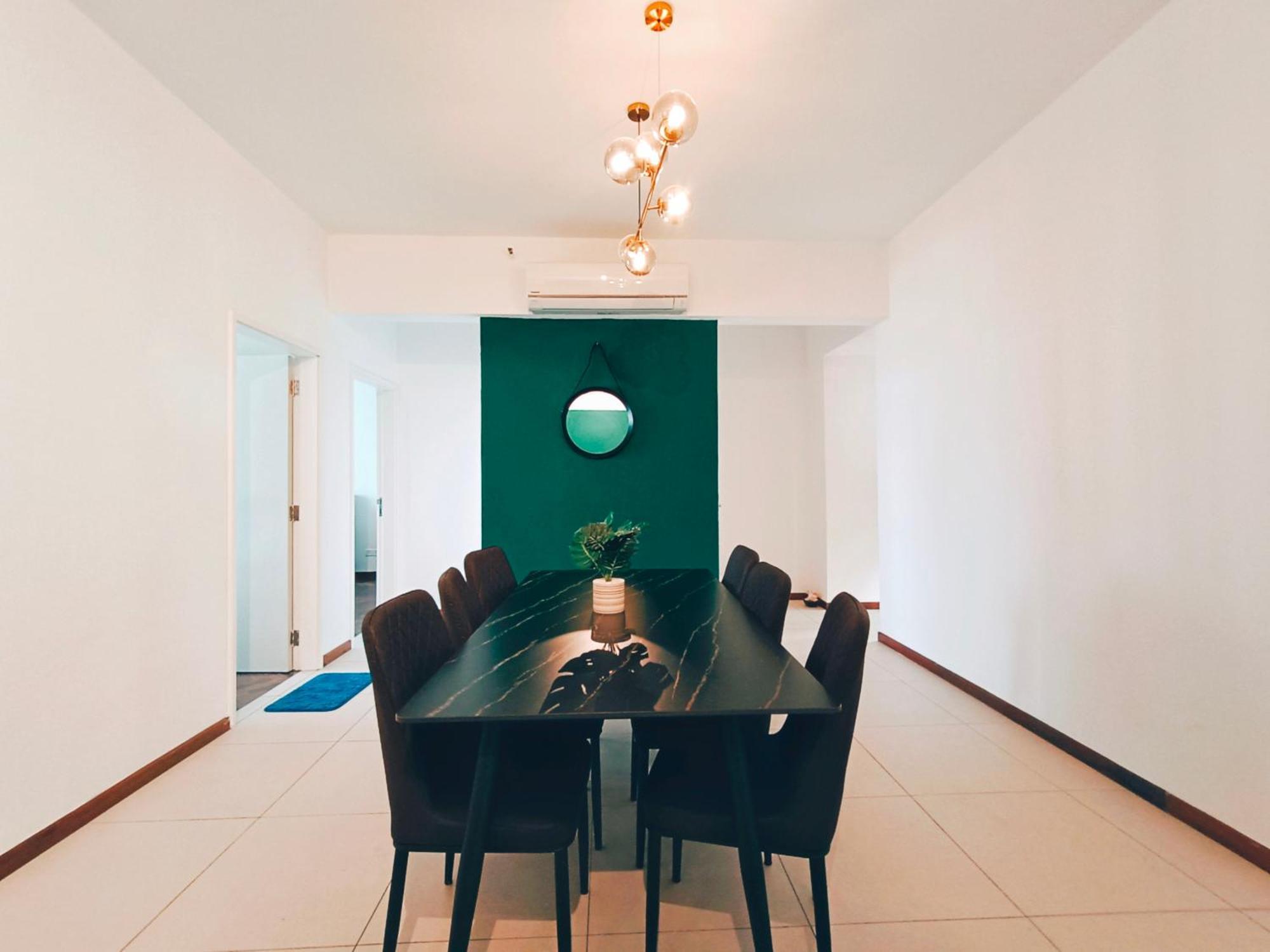 The Landmark By Katana 3Br To 4Br Luxury Seaview Landmark Homestay At Gurney 15-16Pax 无敌海景套房 Tanjung Tokong Exterior foto