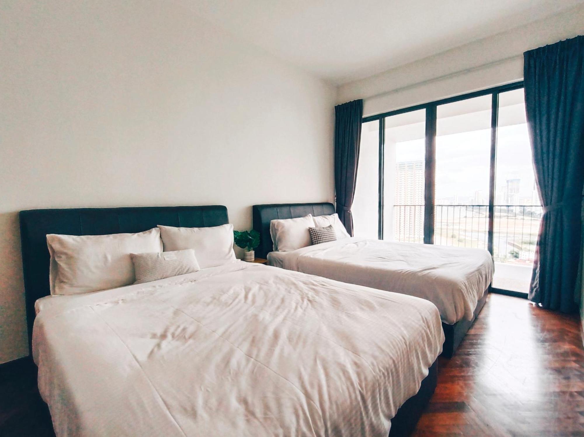 The Landmark By Katana 3Br To 4Br Luxury Seaview Landmark Homestay At Gurney 15-16Pax 无敌海景套房 Tanjung Tokong Exterior foto