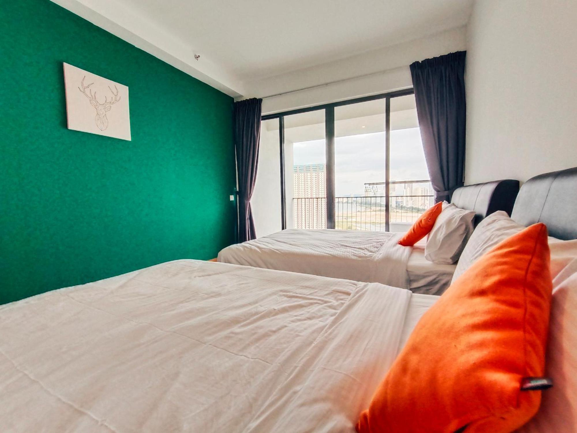 The Landmark By Katana 3Br To 4Br Luxury Seaview Landmark Homestay At Gurney 15-16Pax 无敌海景套房 Tanjung Tokong Exterior foto